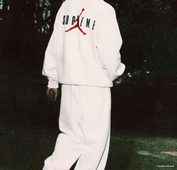 24FW HOODED SWEATSHIRT ¥329 0815